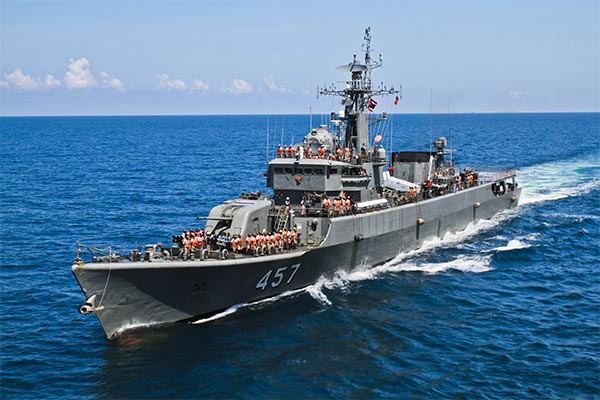 วันกองทัพเรือ