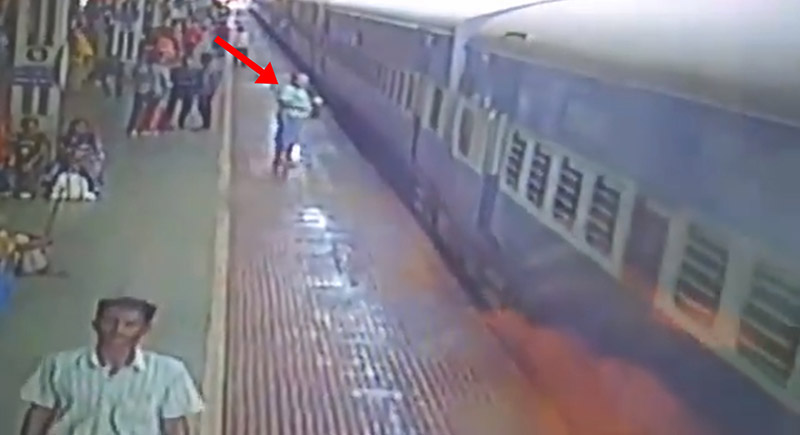 คนตกรางรถไฟ