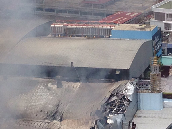 ไฟไหม้เมเจอร์ ปิ่นเกล้า