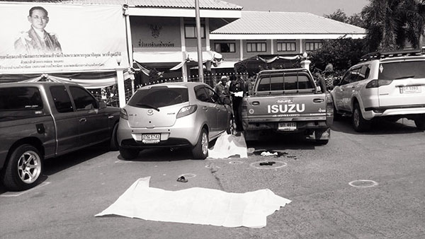 สามียิงเมียและลูกชาย 5 ขวบดับหน้าอำเภอ