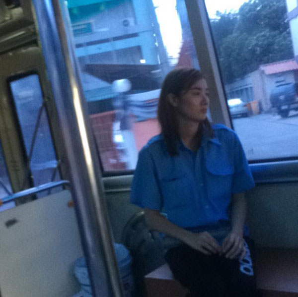 กระเป๋ารถเมล์สวย