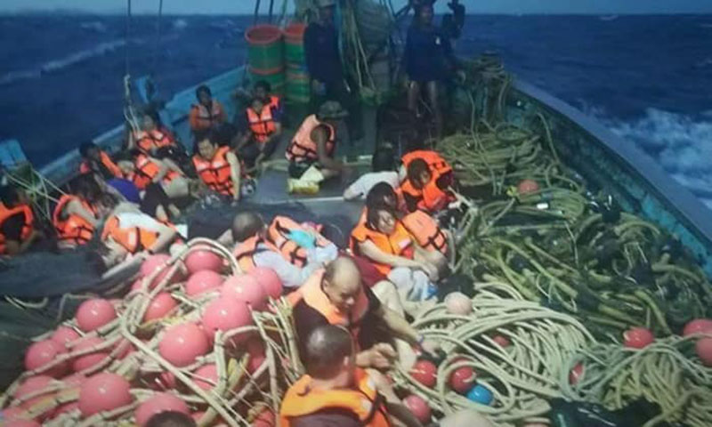 เรือล่มภูเก็ต