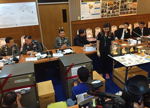 แก๊งเงินกู้นอกระบบ