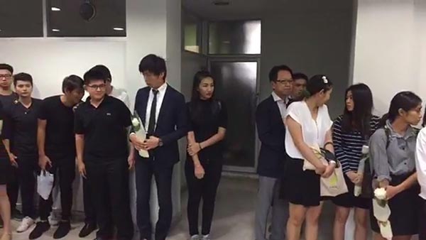 สาวตกรางแอร์พอร์ตลิงก์