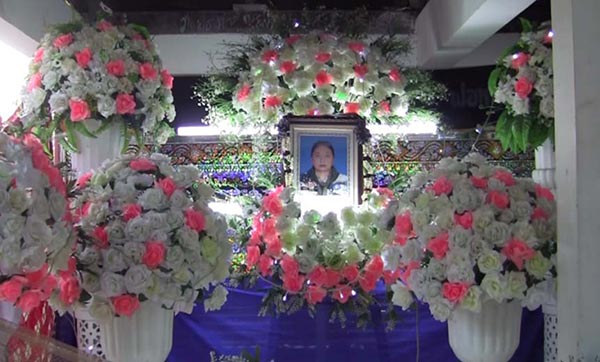 กินเมล็ดกระท้อนบาดลำไส้ตาย