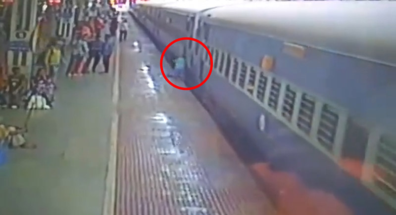 คนตกรางรถไฟ