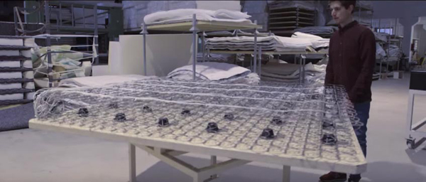 เตียงนอนสุดล้ำ แจ้งเตือนในมือถือทันทีที่เตียงสั่น