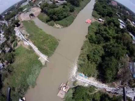 สะพาน 200 ปีขาด