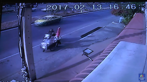 โจรสิ้นคิดปล้นพ่อค้ารถเข็นชานมไข่มุก