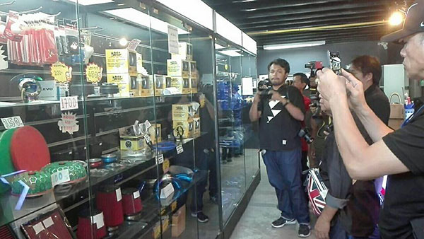 ทายาทน้ำเต้าทอง ขายอะไหล่แต่งรถละเมิดสิทธิ์