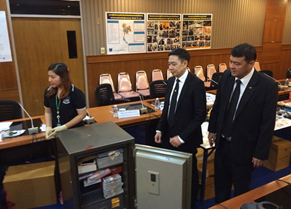 แก๊งเงินกู้นอกระบบ