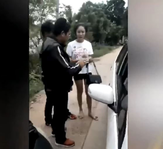 กะเทยขโมยของฝรั่ง