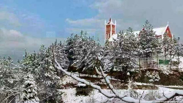 เมืองกะฉิ่นของพม่า หิมะตกหนักในรอบ 50 ปี