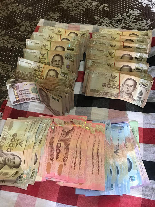 หนุ่มสักยันต์ โชว์ทุบกระปุกหมู