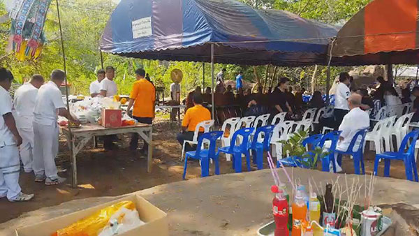 รถทัวร์คว่ำ อ.วังน้ำเขียว