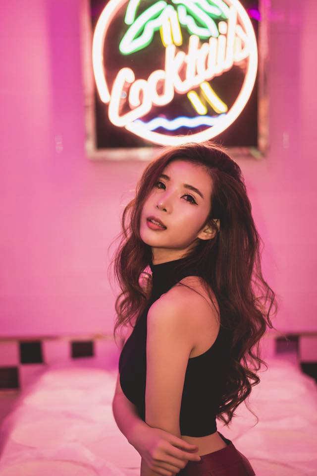 นางแบบกระโดดตึกตาย