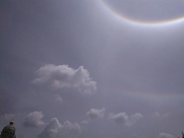 พระอาทิตย์ทรงกลด