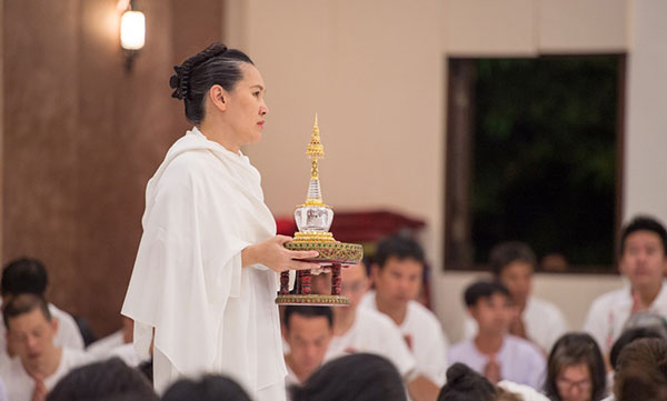 อาจารย์อ้อย เจ้าสำนักเตโชวิปัสสนา