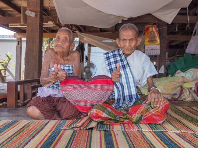 คู่รักสูงวัย