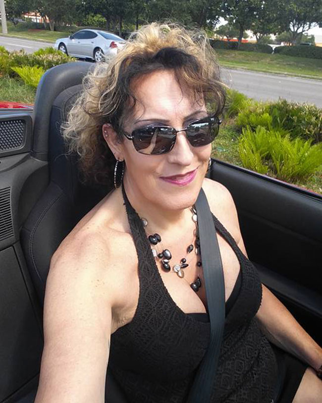 คู่รักหญิงกับหญิง