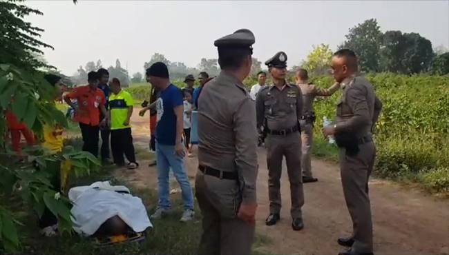 ขับรถตกน้ำ