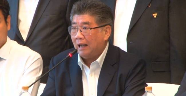 ภูมิธรรม เวชยชัย