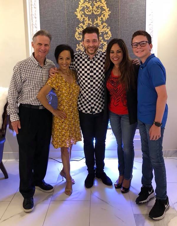 หญิงไทยวัย 71 ปี ได้รับ Golden Buzzer 