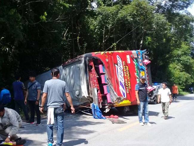 รถบัสบรรทุกนักเรียน เบรกแตก