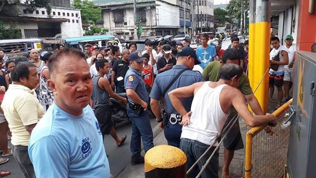 แตกตื่นทั้งตำบล