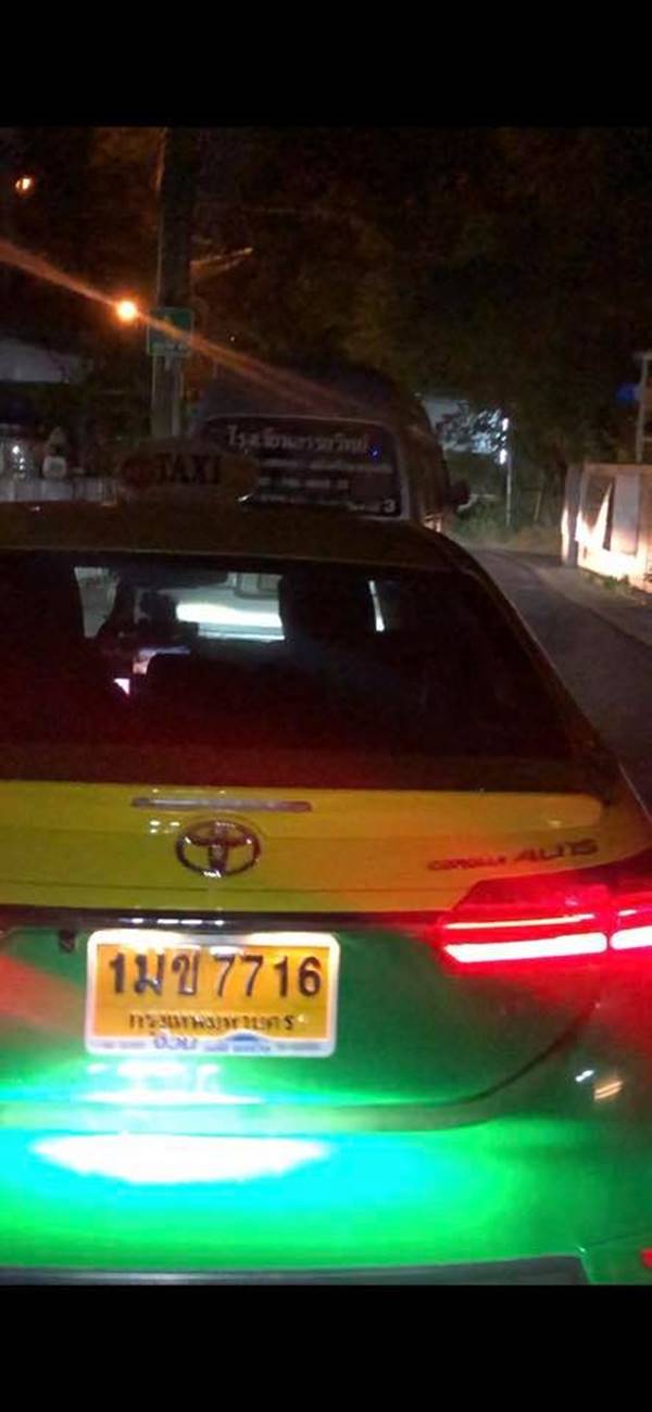 แท็กซี่หื่นดูหนัง AV 