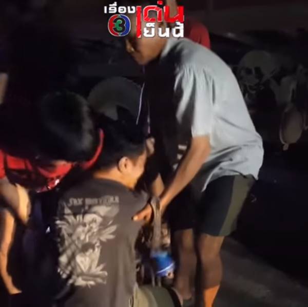 เด็กแว้นชนท้ายสิบล้อ