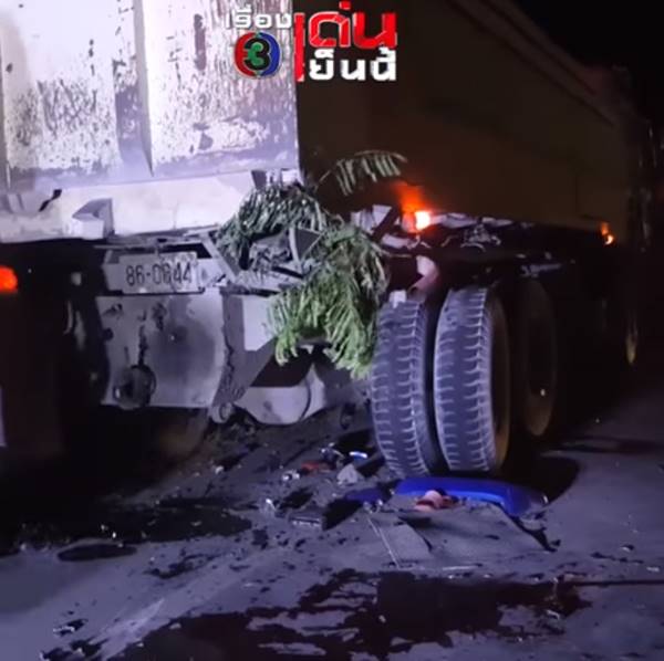 เด็กแว้นชนท้ายสิบล้อ