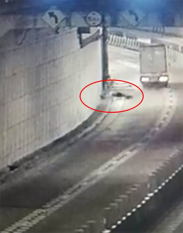  ขี่มอเตอร์ไซค์ย้อนศร