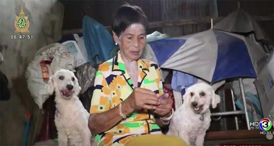 หม่อมหลวง วัย 77 ชีวิตตกอับ อาศัยในบ้านเก่าใกล้พังกับสามีพิการ