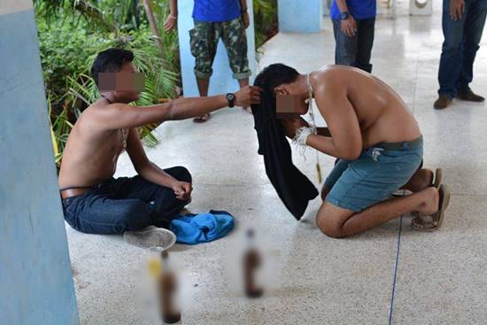 เจออีก ! รับน้องเถื่อน ให้ผู้หญิงทำท่าเลียหัวนมผู้ชาย-ใช้พริกแกงแปรงฟัน