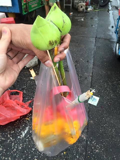 ผู้ว่าฯ ฮึ่ม ! ขู่แก๊งโบกรถวัดโสธรฯ ผิดซ้ำซาก เจอเรียกปรับทัศนคติ 7 วันผู้ว่าฯ ฮึ่ม ! ขู่แก๊งโบกรถวัดโสธรฯ ผิดซ้ำซาก เจอเรียกปรับทัศนคติ 7 วัน