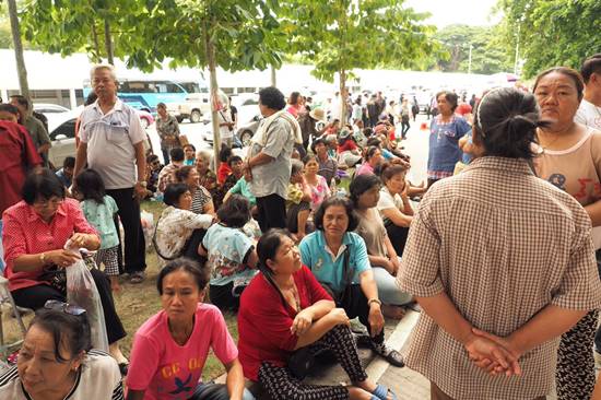 ยิ่งลักษณ์ เบิกความพยานจำเลยนัดแรก ยันจำนำข้าวเป็นประโยชน์ต่อชาวนา