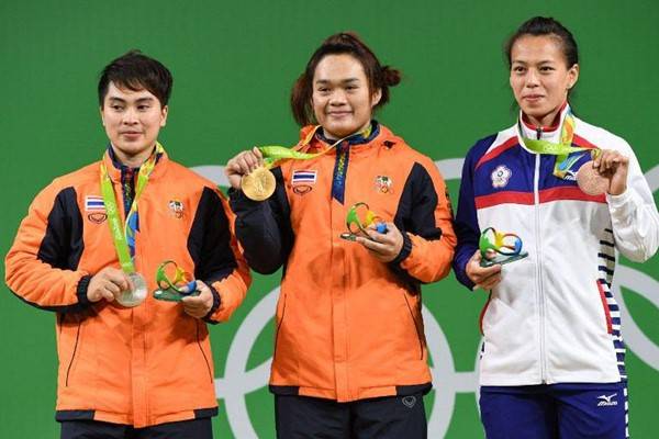 รู้จักกับ แต้ว พิมศิริ นักกีฬายกน้ำหนัก อีกหนึ่งฮีโร่โอลิมปิกขวัญใจชาวไทย