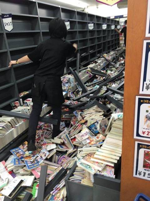 แผ่นดินไหวเขย่าคุมาโมโตะ ยอดตาย 9 เจ็บ 800 ทางการเฝ้าระวังอาฟเตอร์ช็อก