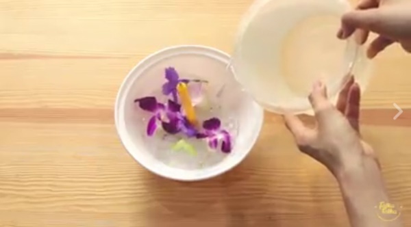 กระทงน้ำแข็ง