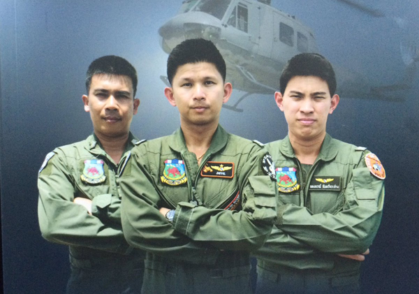 พระราชทานเพลิงศพ 3 นายทหาร ฮ.ตก ส่งความอาลัยเป็นครั้งสุดท้าย