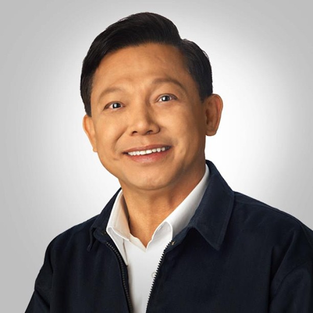 พล.ต.อ.พงศพัศ พงษ์เจริญ 