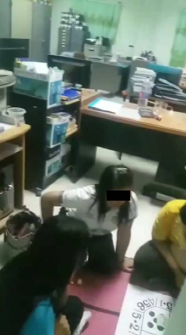 เล่นพนัน