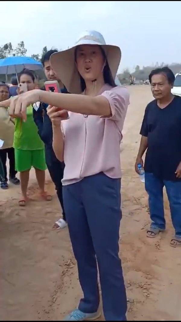  ปารีณา ไกรคุปต์