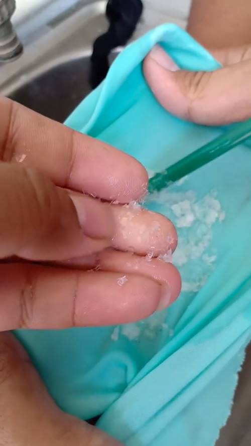 สิ่งแปลกปลอมในเครื่องดื่ม