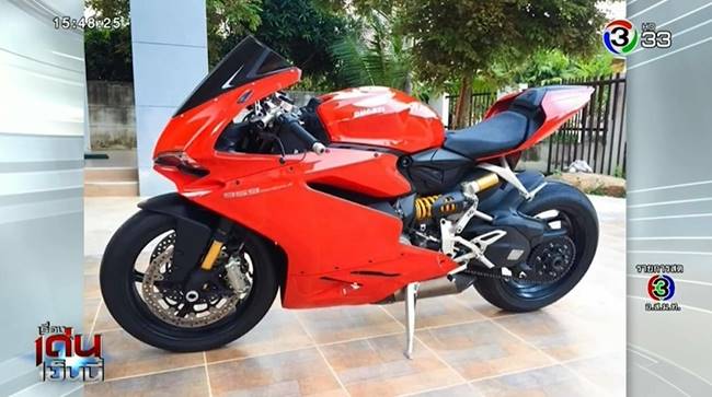 ฆ่าครูสองผัวเมีย