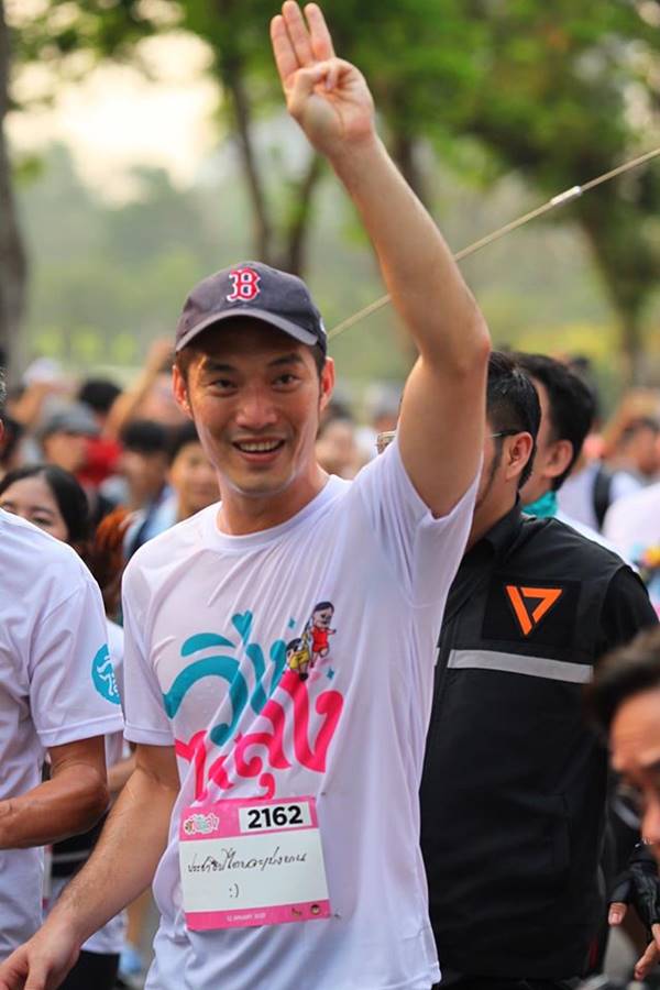 หมอเหรียญทองเดือด ! ไล่ คนไข้ส้มเน่า - ควายแดง ย้าย รพ. เปิดช่องคนดีรักษาแทน