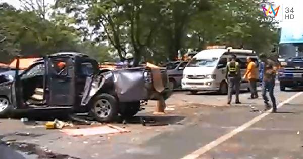 กระบะเหินฟ้าข้ามร่องกลางถนน