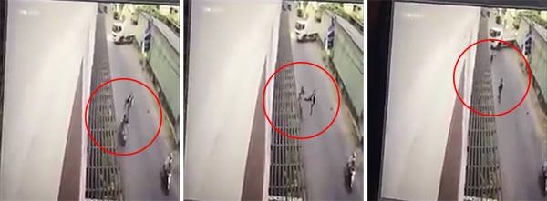 ตำรวจถีบมอเตอร์ไซค์