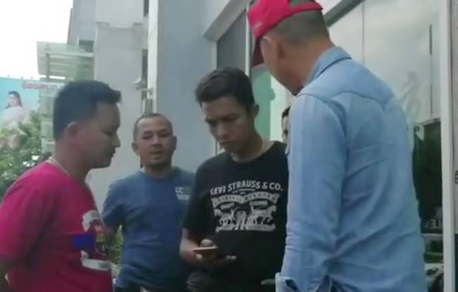 เมฆ มังกรบิน